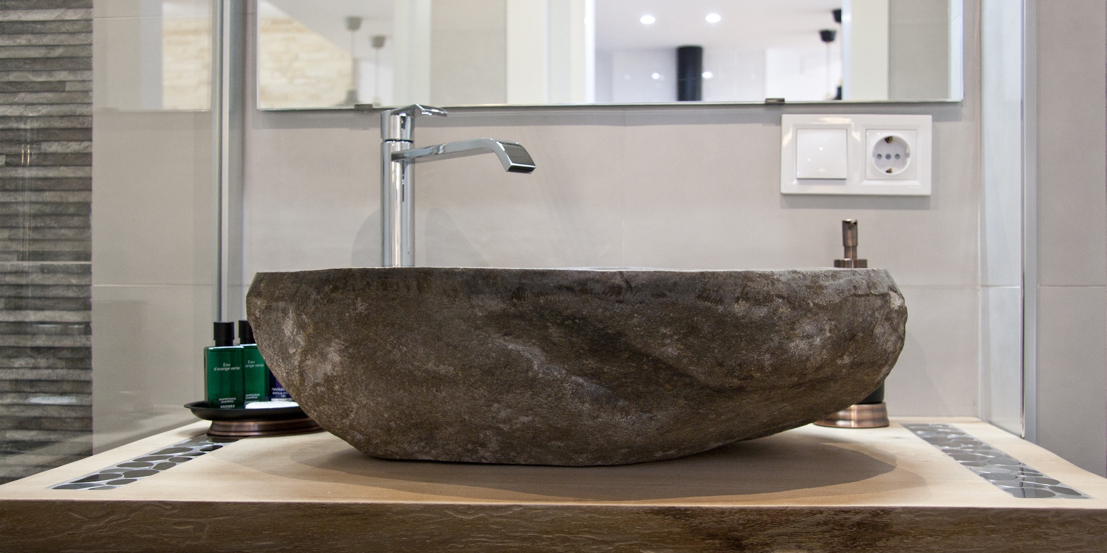 Natural stone sink